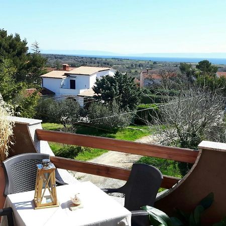 Lili'S House Apartment Ližnjan Екстериор снимка